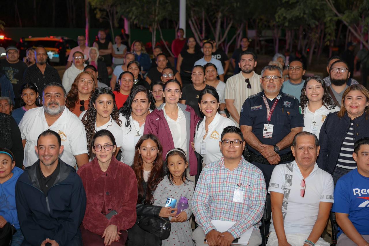 uploads/6/32/01 (2835).Jpeg